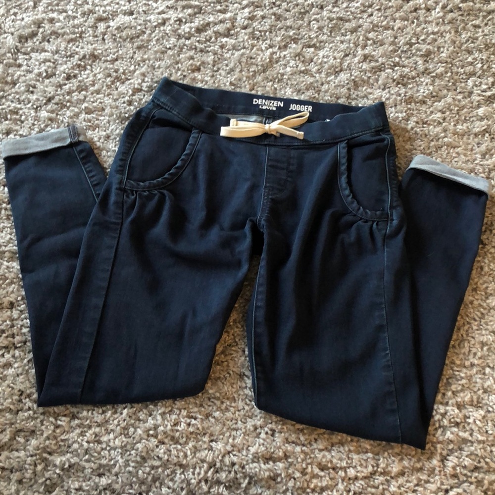 Jean joggers!